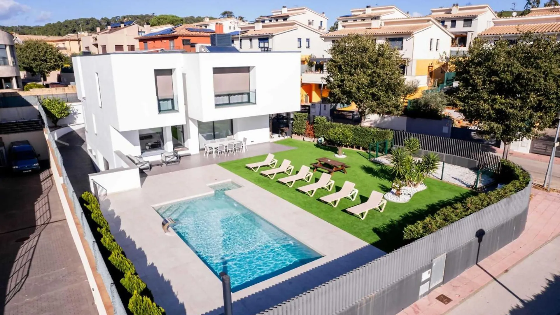 Costa Brava Suites 